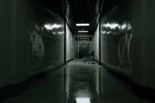 Buy The Outlast Trials Deluxe Xbox Series – Step into the Fear with Vbrae.com!